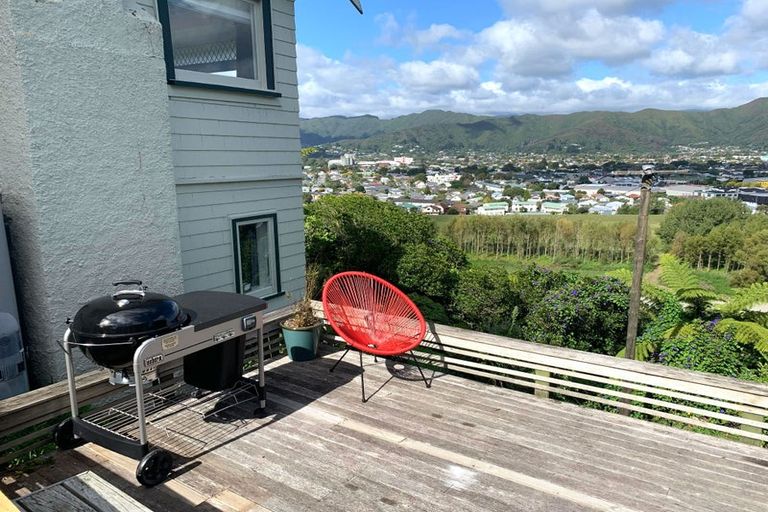 Photo of property in 29 Tirohanga Road, Tirohanga, Lower Hutt, 5010