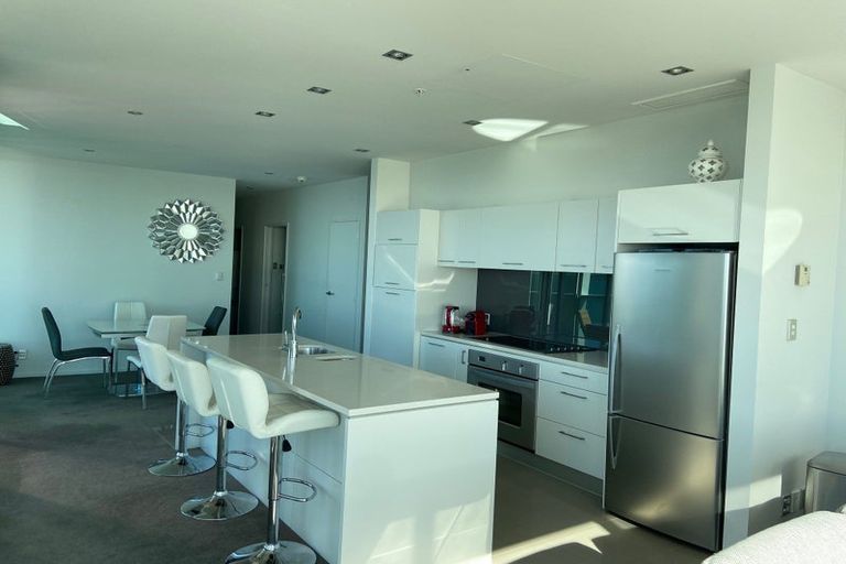 Photo of property in Sentinel Apartments, 1901/3 Northcroft Street, Takapuna, Auckland, 0622
