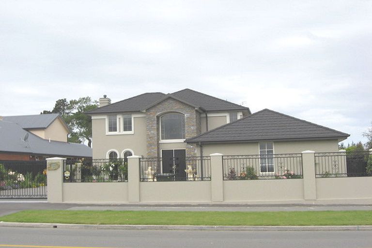 Photo of property in 510 Bower Avenue, Parklands, Christchurch, 8083