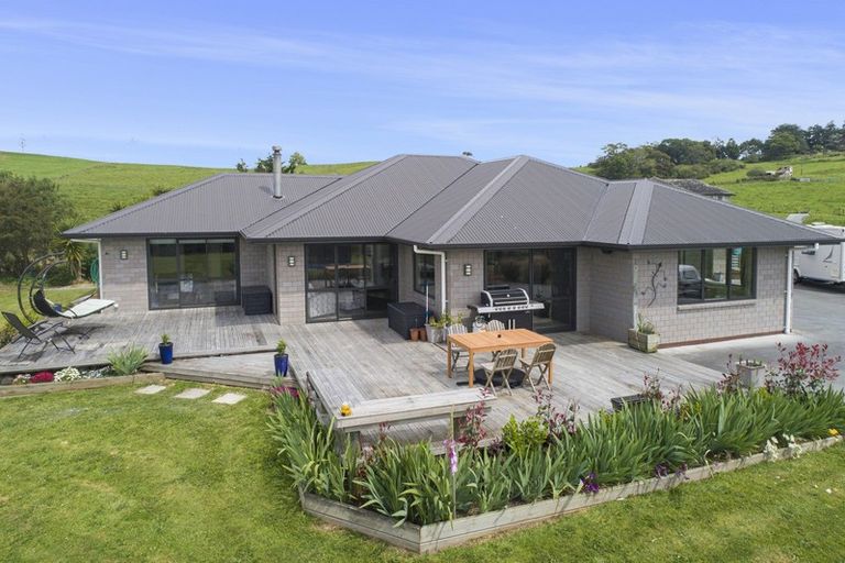 Photo of property in 925 Mangakahia Road, Poroti, Whangarei, 0179