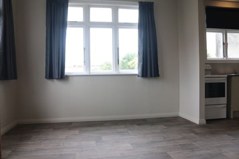 Photo of property in 4 Landsdown Court, Roslyn, Palmerston North, 4414