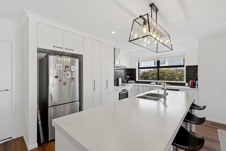 Photo of property in 14 Saint Thomas Avenue, Pyes Pa, Tauranga, 3112