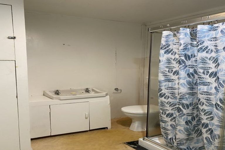 Photo of property in 18 Shoal Bay Road, Devonport, Auckland, 0624