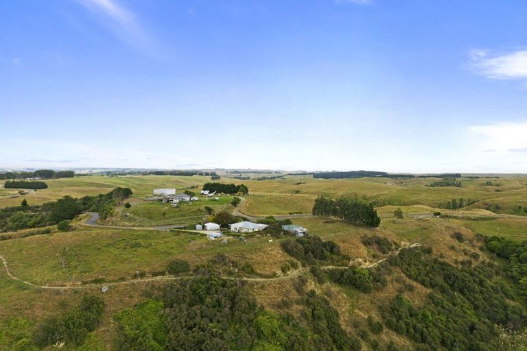 Photo of property in 594 Waituna Tapuae Road, Waituna West, Feilding, 4779