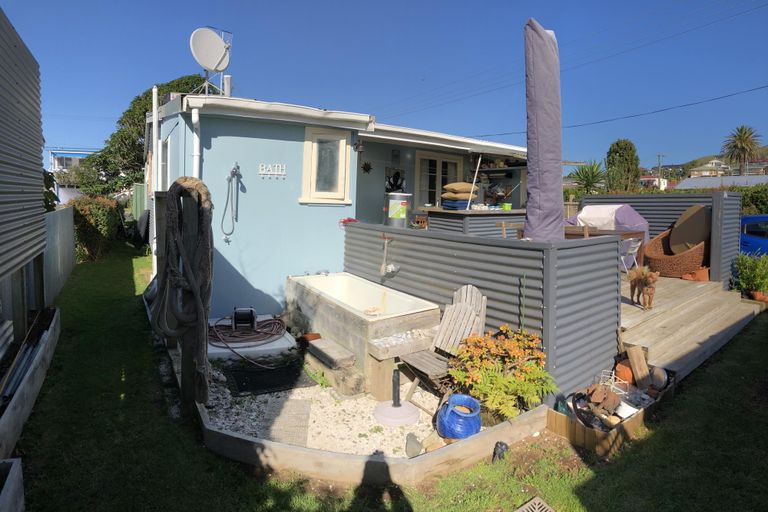 Photo of property in 18 Brighton Road, Waihi Beach, 3611