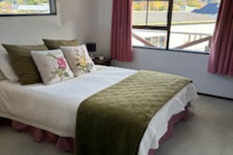 Photo of property in 27 Fraser Street, Clyde, 9330