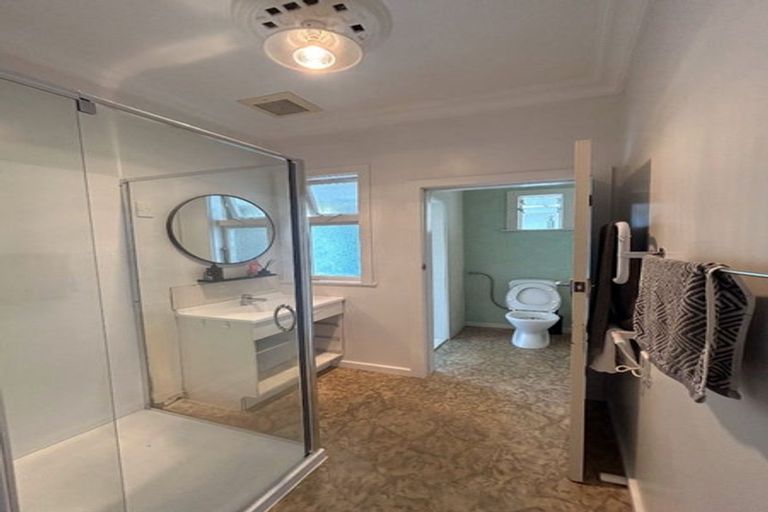 Photo of property in 36 Wood Street, Takaro, Palmerston North, 4410