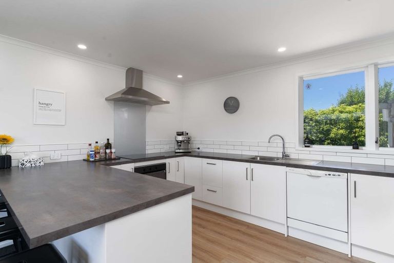 Photo of property in 38 Philip Street, Carterton, 5713