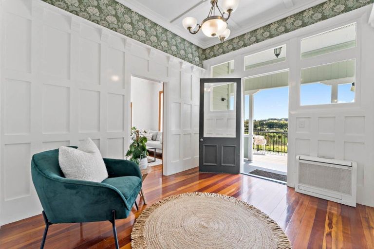 Photo of property in 1539 State Highway 16, Helensville, 0875