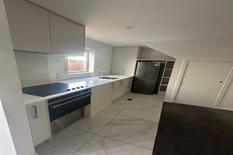 Photo of property in 4/22 Denver Avenue, Sunnyvale, Auckland, 0612