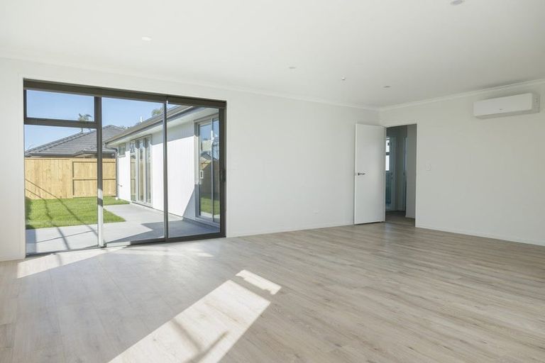 Photo of property in 2 Entelea Close, Papamoa Beach, Papamoa, 3118