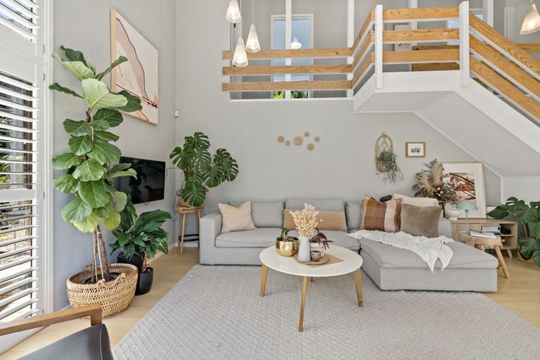 Photo of property in 2/29a Rangatira Road, Birkdale, Auckland, 0626