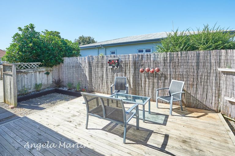 Photo of property in 30 Matamau Street, Palmerston North, 4414