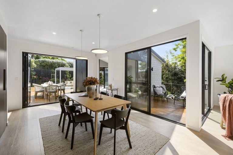 Photo of property in 102 Moffat Road, Bethlehem, Tauranga, 3110