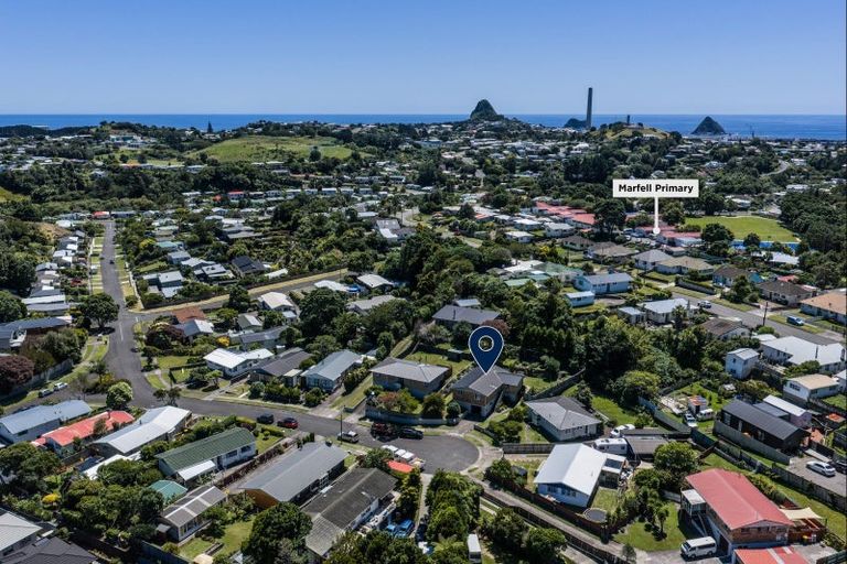 Photo of property in 9 Oawai Place, Marfell, New Plymouth, 4310