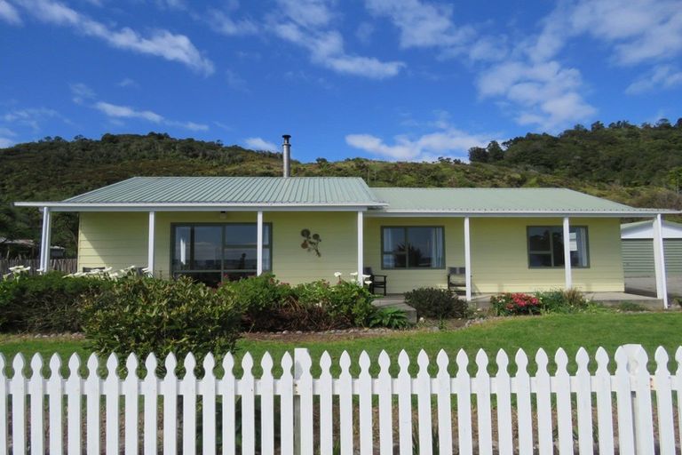 Photo of property in 166a Torea Street, Granity, 7823