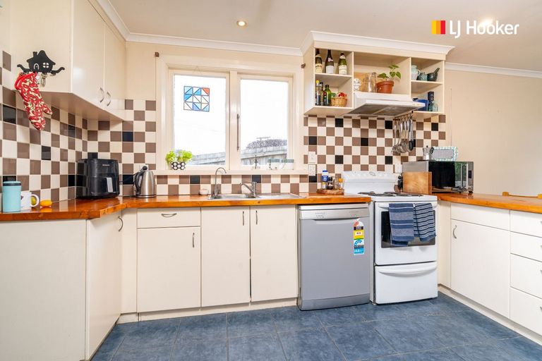 Photo of property in 2 Wairoa Street, Kaikorai, Dunedin, 9010