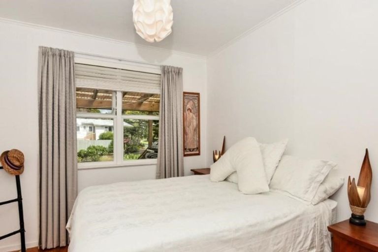 Photo of property in 24 Paewai Road, Glen Eden, Auckland, 0602