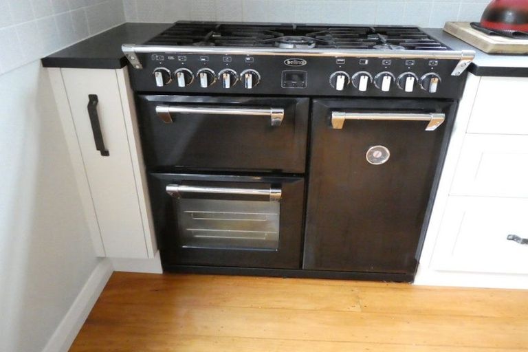 Photo of property in 14 Cheshire Street, Wilton, Wellington, 6012