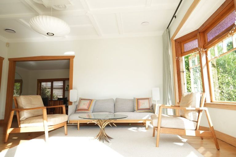 Photo of property in 6 Kent Street, Riverhead, 0820