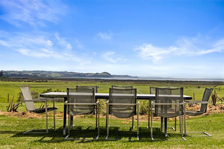 Photo of property in 251 Mairetahi Road, South Head, Helensville, 0874