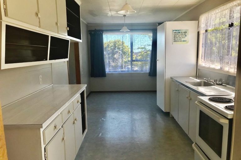 Photo of property in 21 Shalimar Place, Clover Park, Auckland, 2019