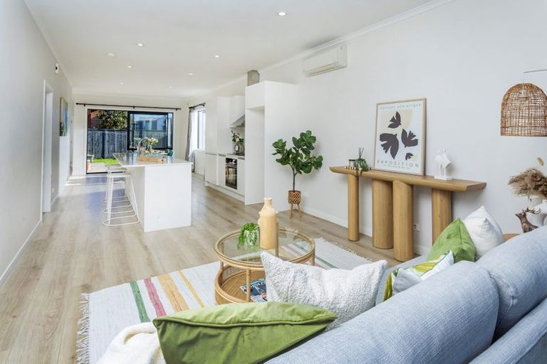 Photo of property in 10 Grey Warbler Road, Hobsonville, Auckland, 0616