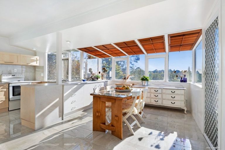 Photo of property in 211 Titirangi Road, Titirangi, Auckland, 0604