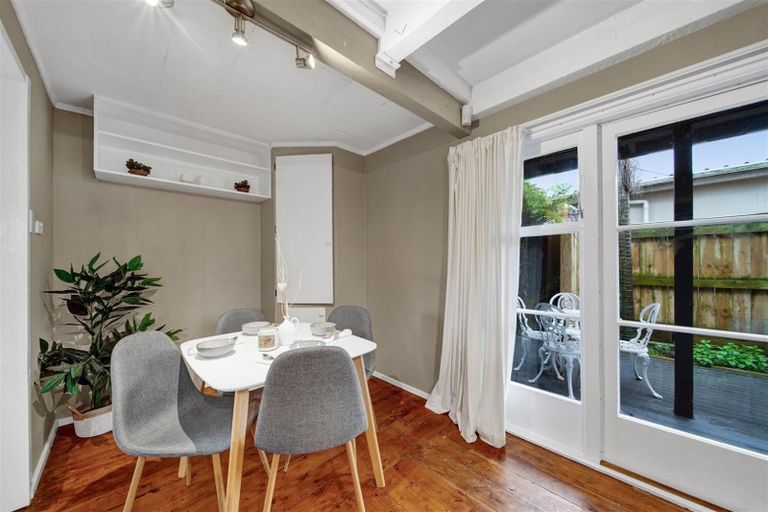 Photo of property in 18 Ohawe Terrace, Ohawe, Hawera, 4671