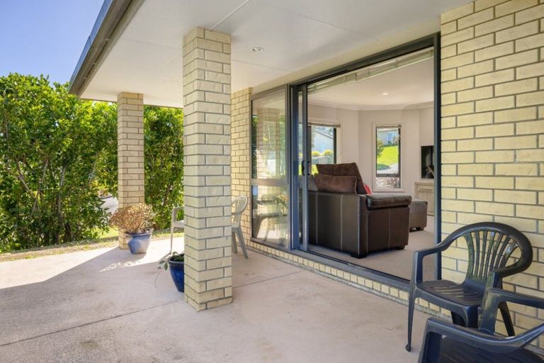Photo of property in 22 Caldera Close, Pyes Pa, Tauranga, 3112