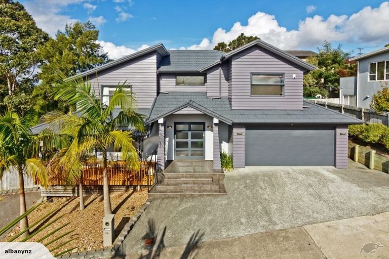 Photo of property in 26f Schnapper Rock Road, Schnapper Rock, Auckland, 0632