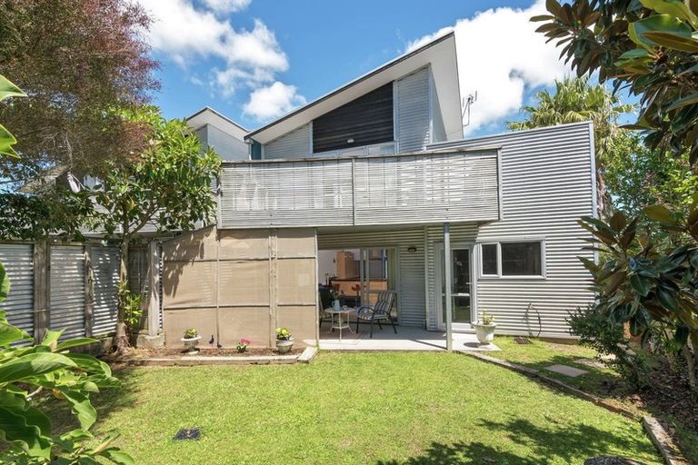 Photo of property in 53b Ridge Road, Howick, Auckland, 2014