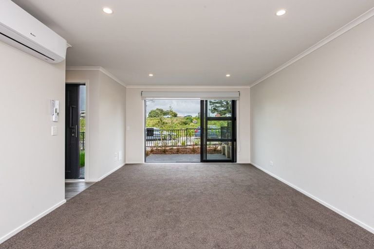 Photo of property in 50 Pateke Drive, Kenepuru, Porirua, 5022