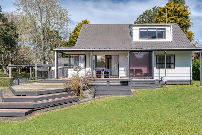 Photo of property in 5 Pohutukawa Drive, Athenree, Katikati, 3177