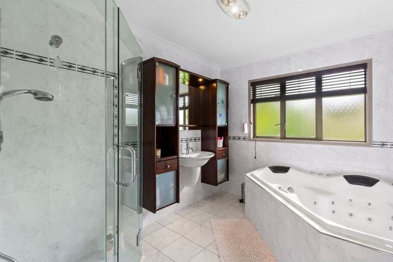 Photo of property in 176b Heta Road, Highlands Park, New Plymouth, 4312