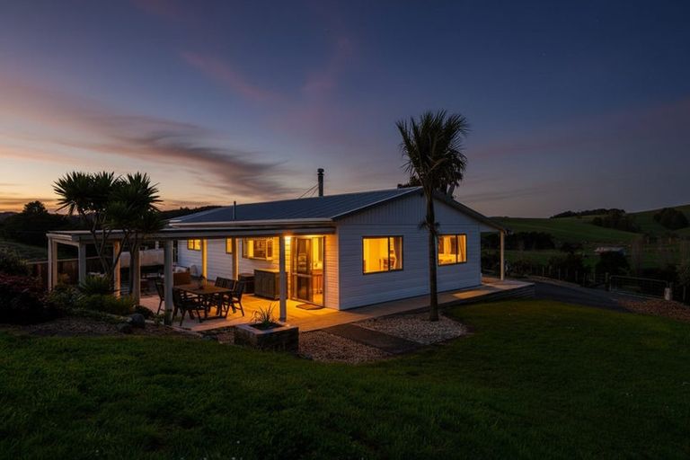 Photo of property in 269 Tomarata Valley Road, Wellsford, 0974