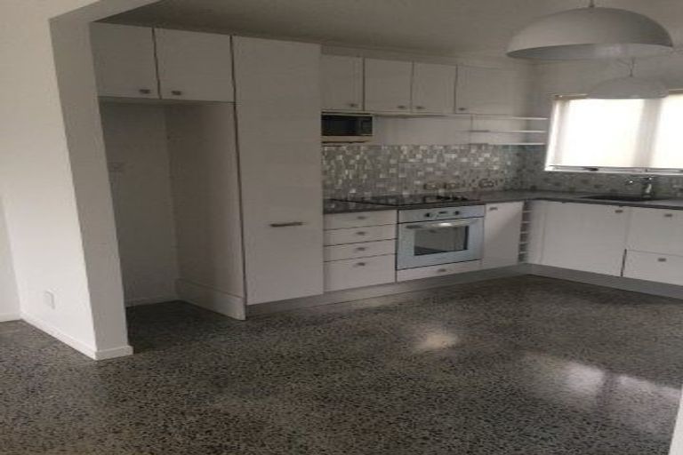 Photo of property in 2/5 Second Avenue, Avenues, Whangarei, 0110