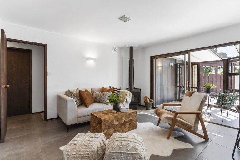 Photo of property in 34 Vivian Wilson Drive, Eastern Beach, Auckland, 2012