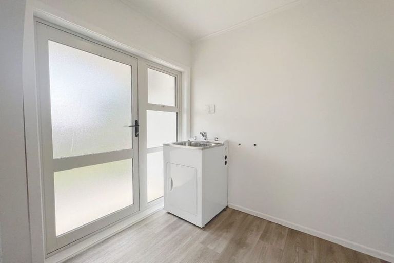 Photo of property in 12 Pryce Place, Silverdale, Hamilton, 3216