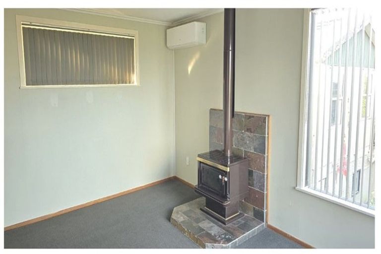 Photo of property in 246 Don Buck Road, Massey, Auckland, 0614