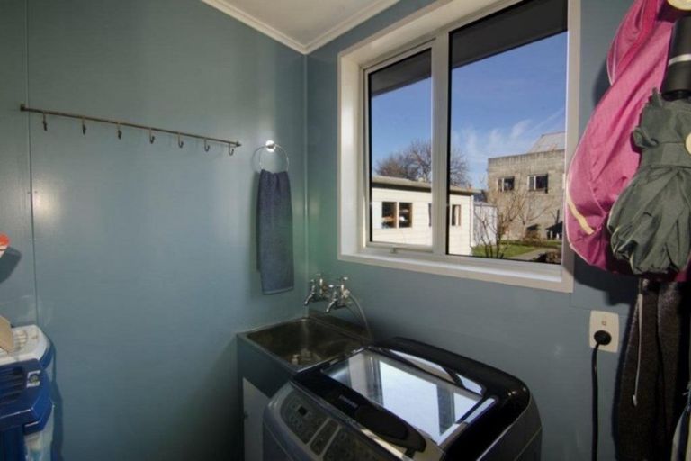 Photo of property in 85 Cheviot Street, Roxburgh, 9500