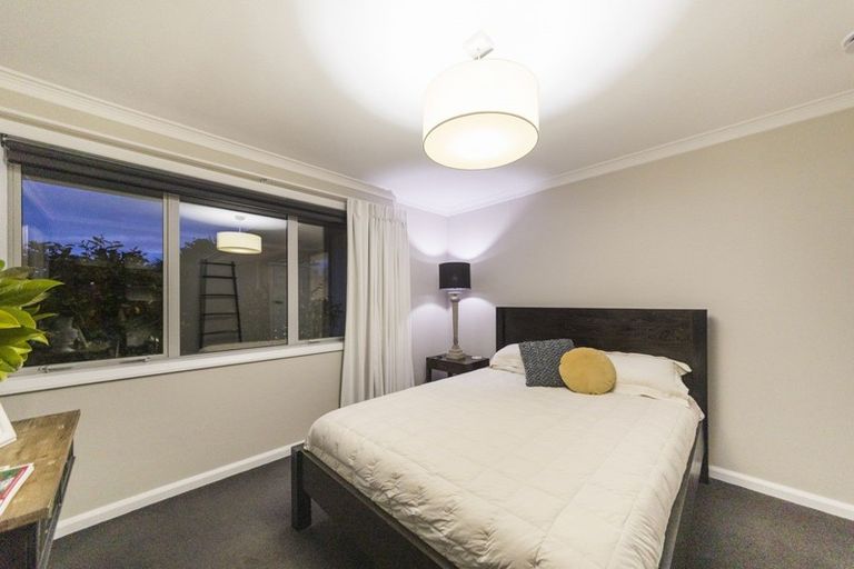 Photo of property in 34 Churchill Avenue, Hokowhitu, Palmerston North, 4410