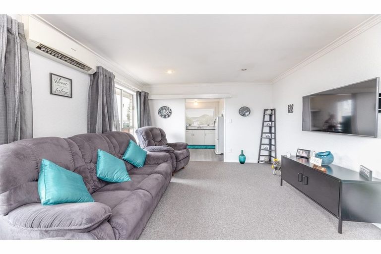 Photo of property in 2/299 Linwood Avenue, Linwood, Christchurch, 8062