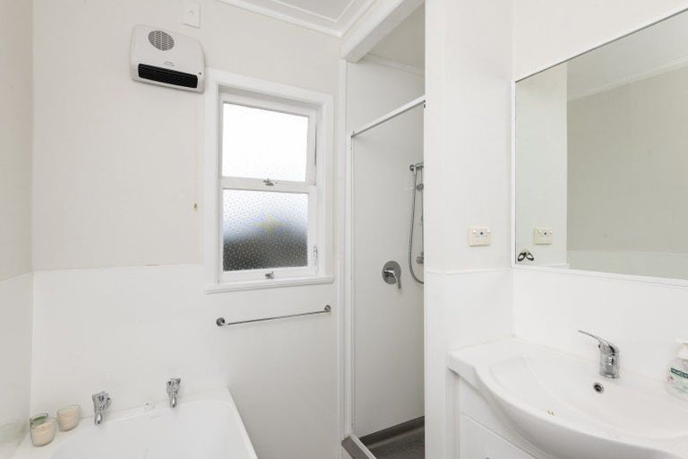 Photo of property in 24 Asquith Street, Te Hapara, Gisborne, 4010