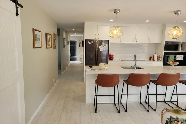 Photo of property in 2 Beckby Way, Clevedon, 2582