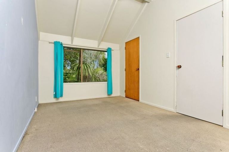 Photo of property in 2/25a Balmain Road, Birkenhead, Auckland, 0626