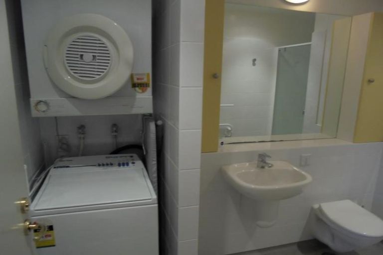 Photo of property in Kelvin House, 6e/16 The Terrace, Wellington Central, Wellington, 6011