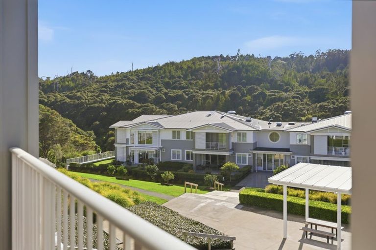 Photo of property in 156 Landmark Terrace, Orewa, 0931