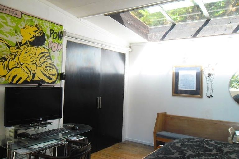 Photo of property in 45 Takahe Road, Titirangi, Auckland, 0604