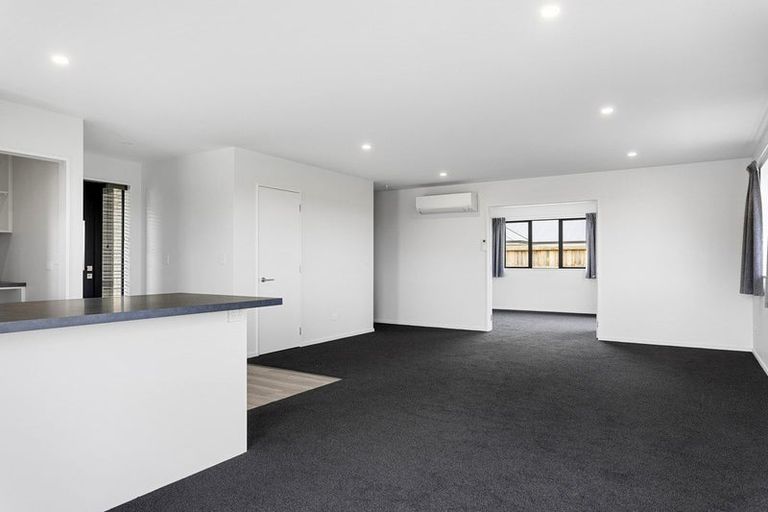 Photo of property in 32 Plover Avenue, Amberley, 7410